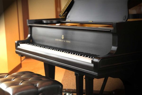 Giới thiệu thương hiệu đàn piano Steinway &amp; sons