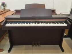 Đàn Piano điện Roland Hp 103